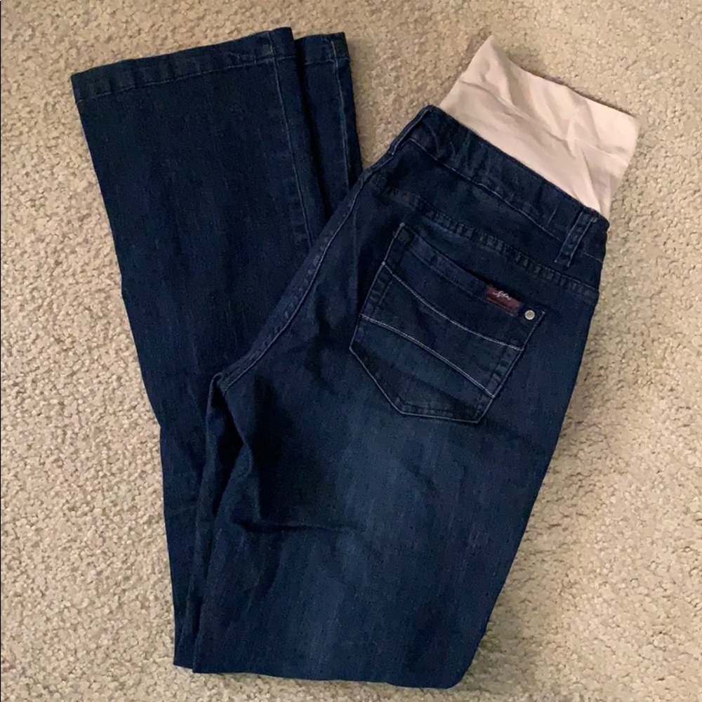 Super cute dark denim maternity jeans
